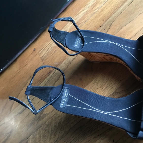 Wedge heel size 9B - Picture 13 of 16